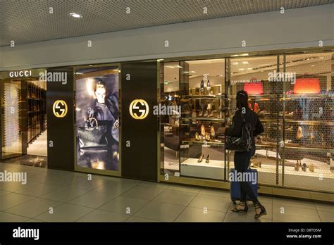 buying gucci at rome airport|gucci roma fiumicino airport.